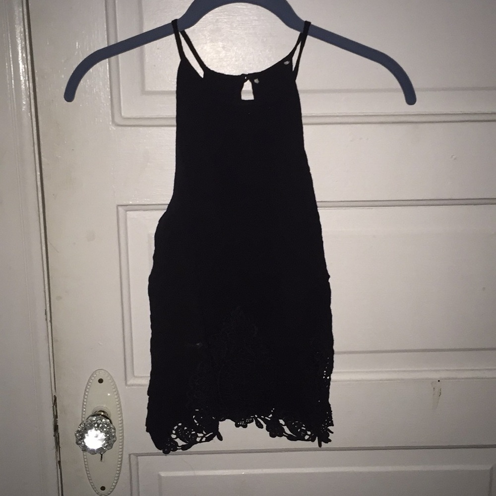 Black crop top